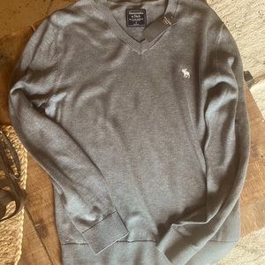 Men’s Abercrombie V-Neck Sweater